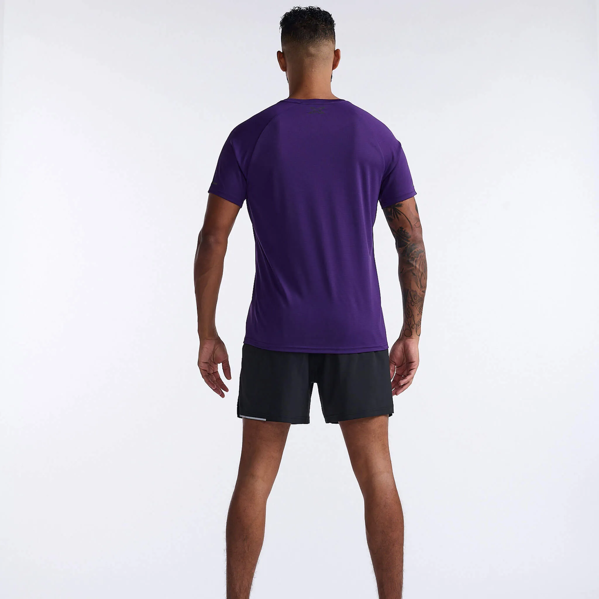 2XU | Men's Aero Tee - Acai/Black Reflective