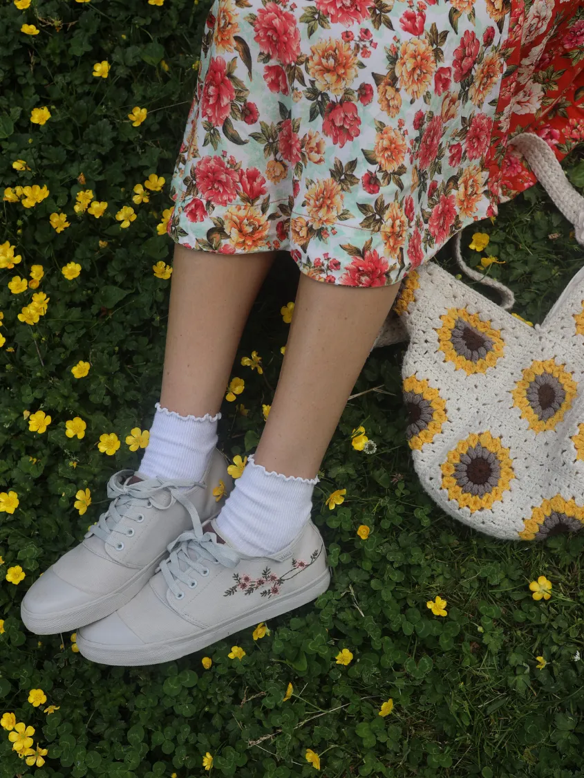 London Fog Floral Low Top