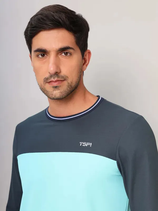 Men Colorblock Slim Fit Crew Neck T-shirt with MATPIQ