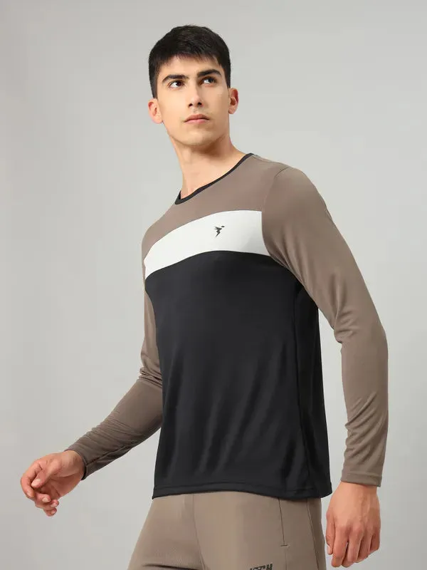 Men Colorblock Slim Fit Crew Neck T-shirt with MATPIQ