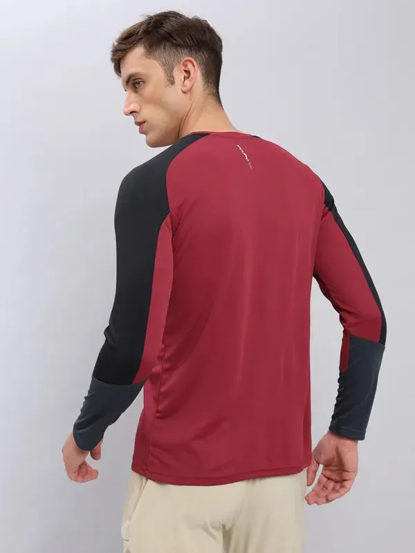 Men Colorblock Slim Fit Crew Neck T-shirt with TECHNO COOL 