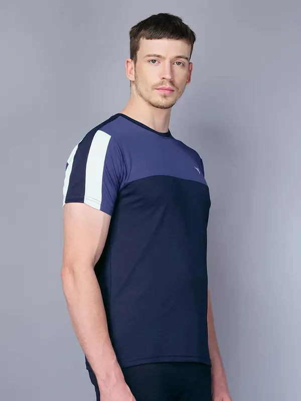 Men Colorblock Slim Fit Crew Neck T-shirt with TECHNO COOL