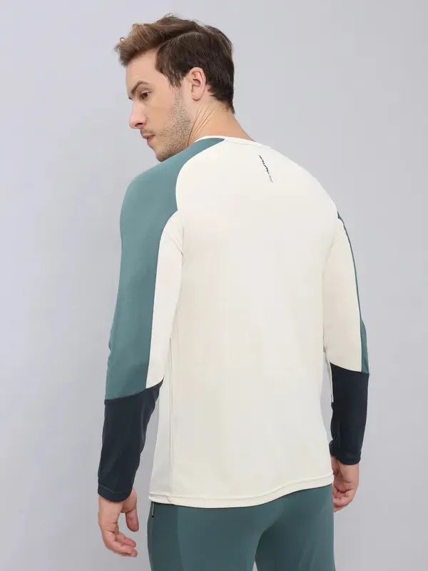 Men Colorblock Slim Fit Crew Neck T-shirt with TECHNO COOL 