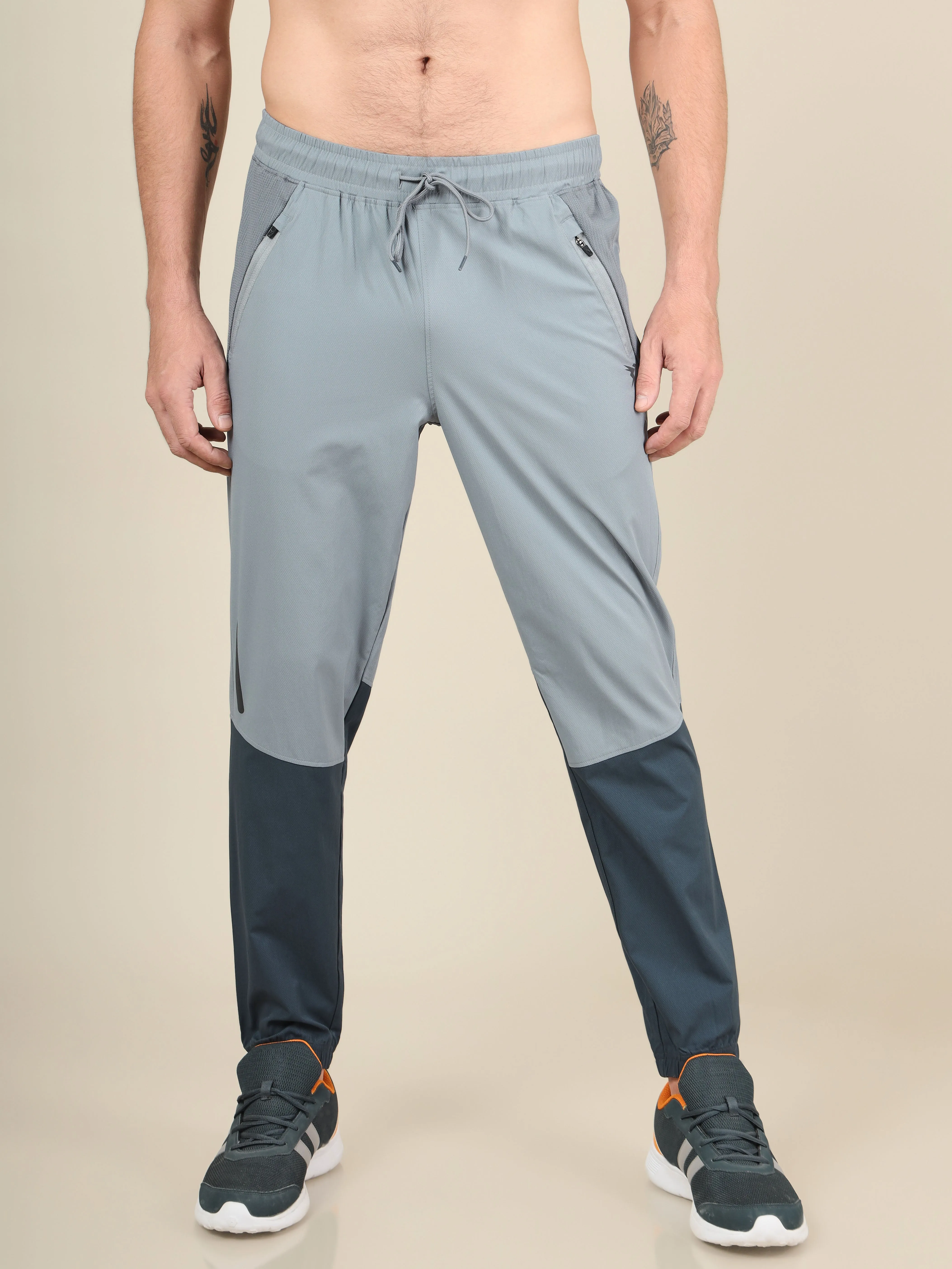 Men Colorblock Slim Fit Joggers with TECHNOLITE STRETCH